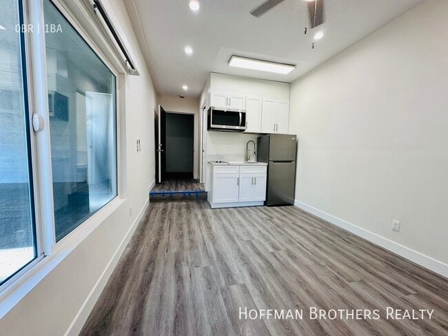 Photo - 1847 Winona Blvd Unit 27