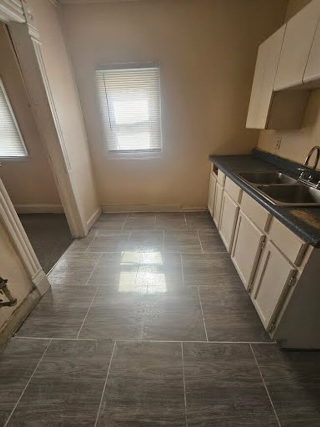 Photo - 2517 W Garfield Ave Unit Lower