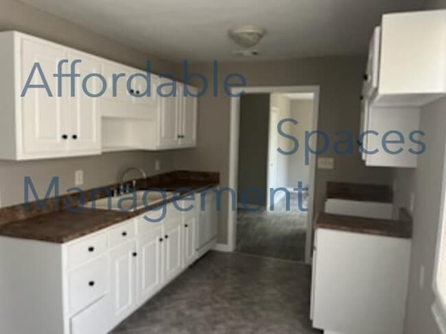 Building Photo - 4077 St Charles Pl