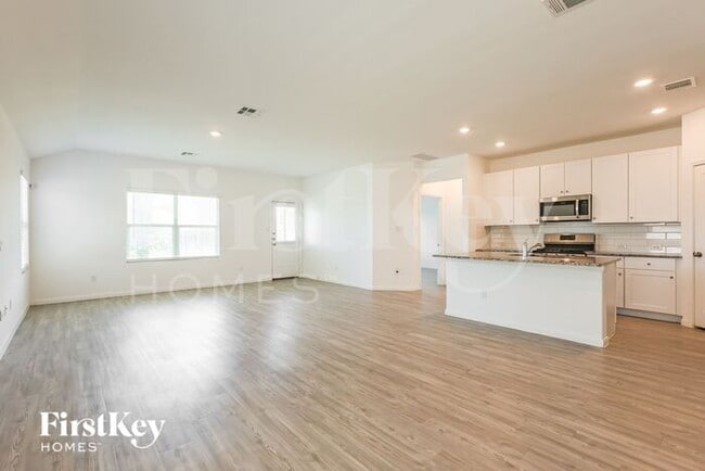 Photo - 1228 Treehouse Ln