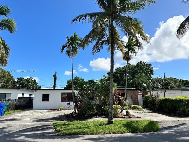 Building Photo - 161 SW 52nd Ct Unit 161