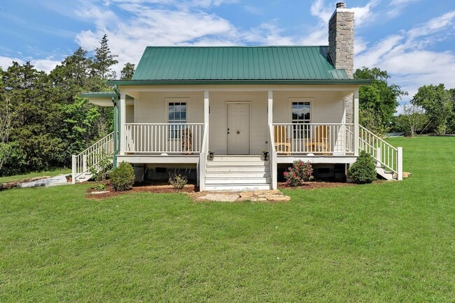 265+ acre horse farm in Leipers Fork, TN - 265+ acre horse farm in Leipers Fork, TN House