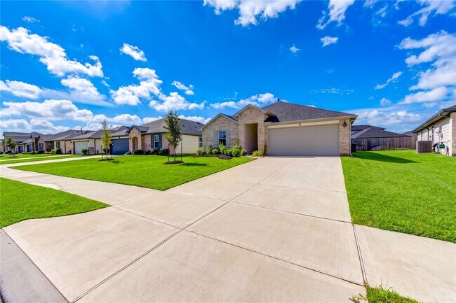 31727 Hallington Hl Ln