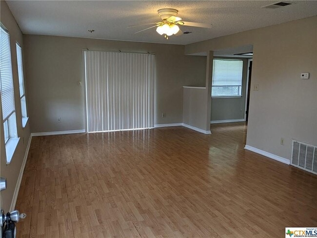 Photo - 300 Craddock Ave Townhome