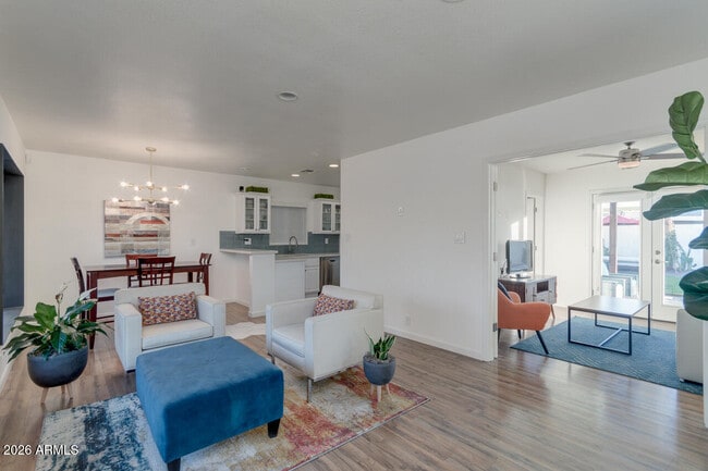 Photo - 6929 E 6th St