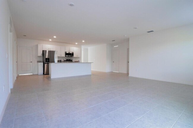 Photo - 2061 SE Mantua St