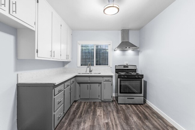 Photo - 925 E 19th St Unidad 02