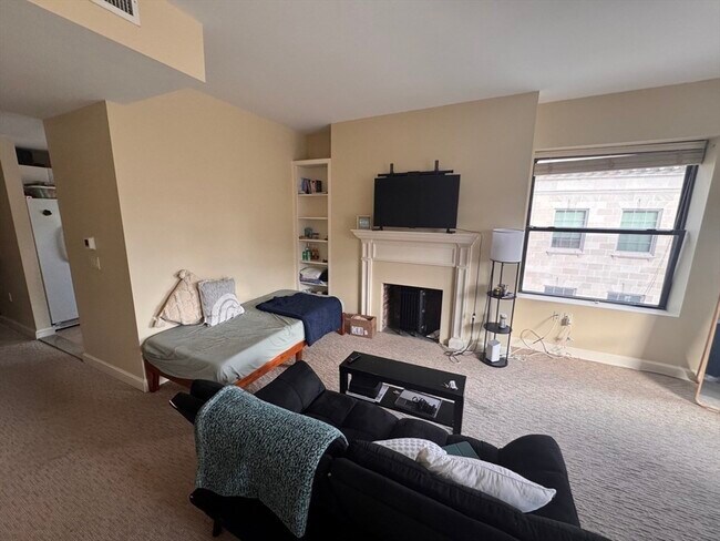 Photo - 636 Beacon St Unit 404