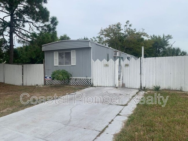 Building Photo - 6531 Bandura Ave Rental