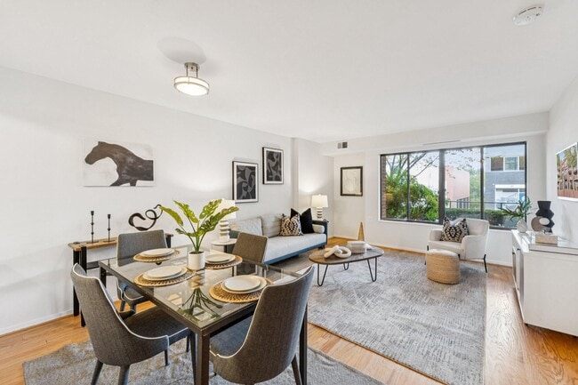 Building Photo - 2320 Wisconsin Ave NW