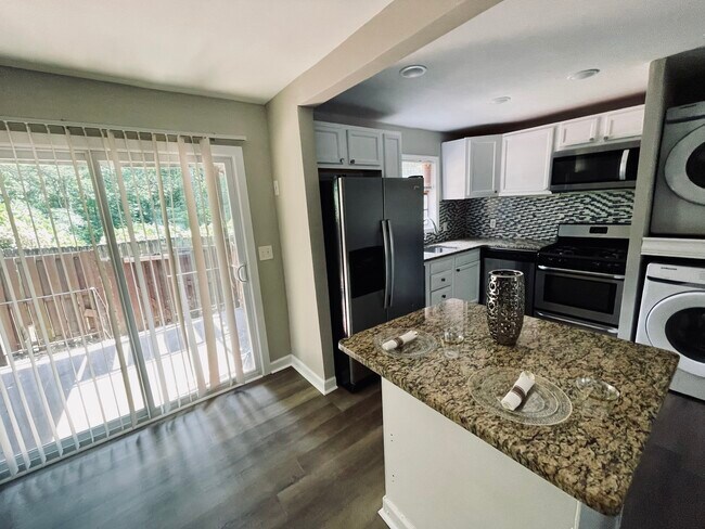 Photo - 3190 Abbeywood Dr Unit 3190 Abbeywood Dr