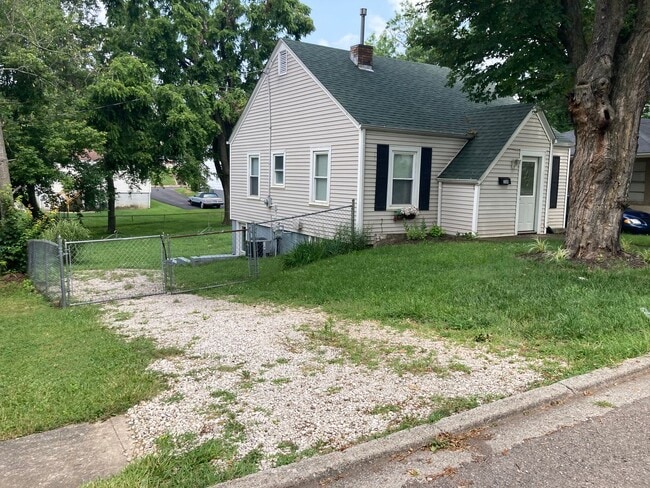 Photo - 504 Henry St