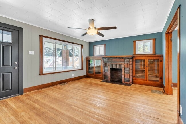 Photo - 2 Bed 1 Bath in Rochester, PA