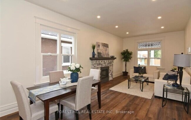 Photo - 140 Adelaide St N Unit Main