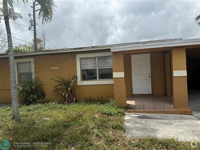 Building Photo - 2800 NW 6th Ct Rental