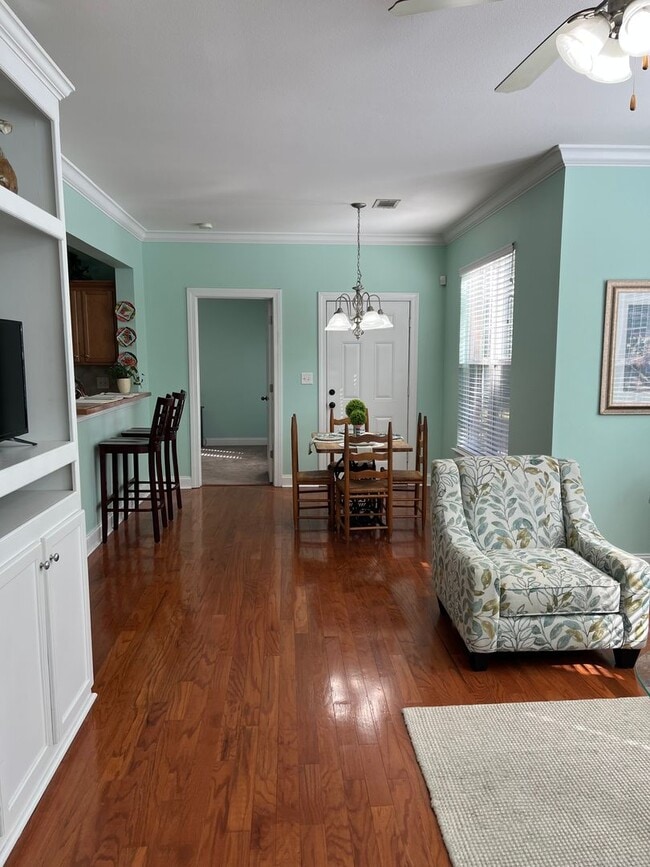 Photo - 1703 Highpointe