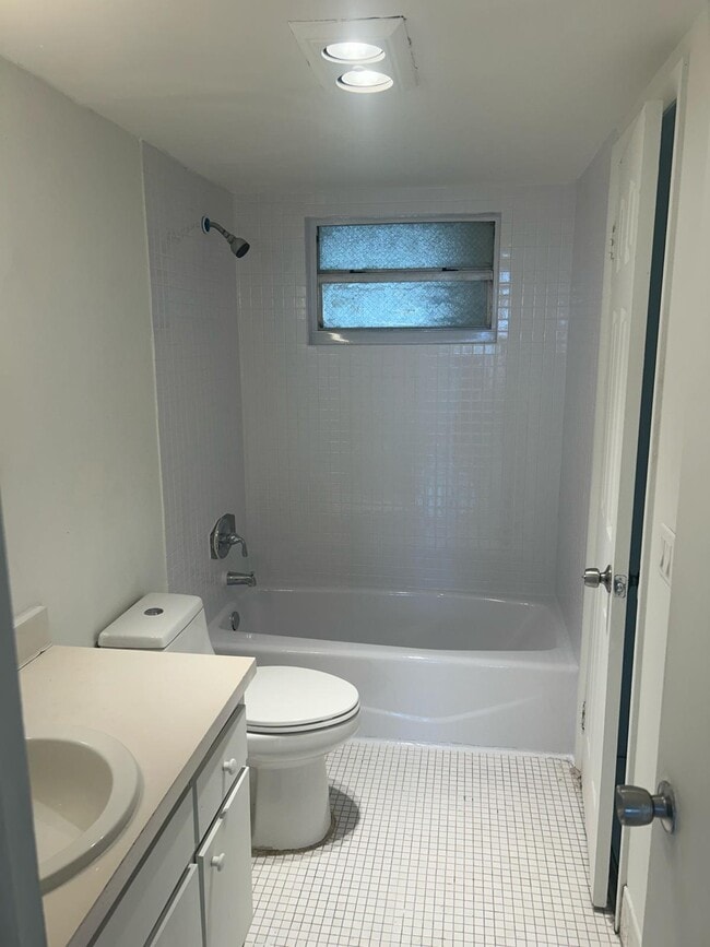 Photo - 15600 NW 7th Ave