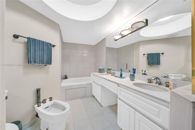 Photo - 6301 Collins Ave Unit 1708