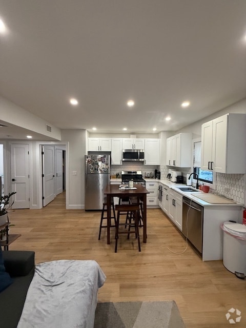 Building Photo - 42 Outwater Ln Unit 4 Rental