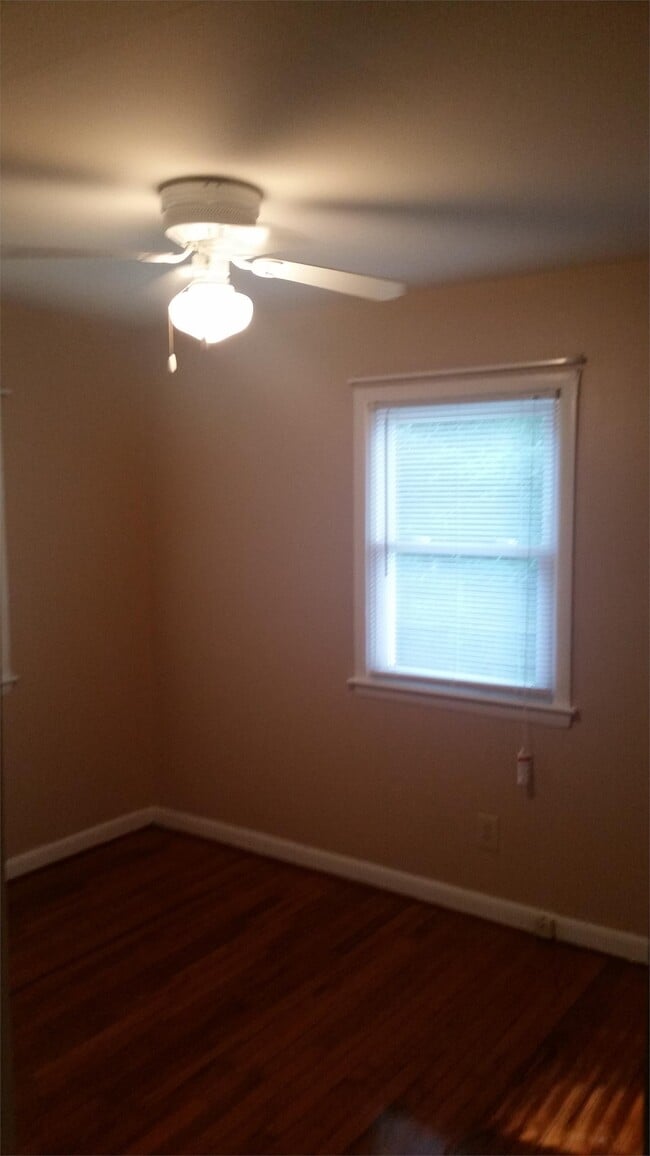 Building Photo - 2836 Club Plaza Rd