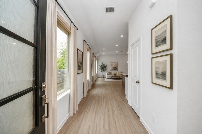 Photo - 15623 Red Panda Rd