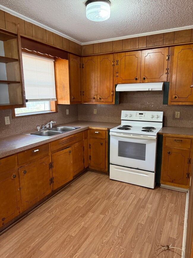 Photo - 103 Frederick St