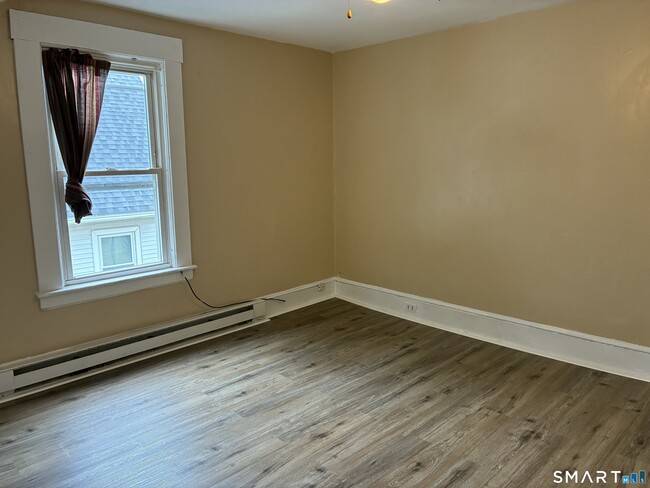 Photo - 192 Liberty St Unit 3