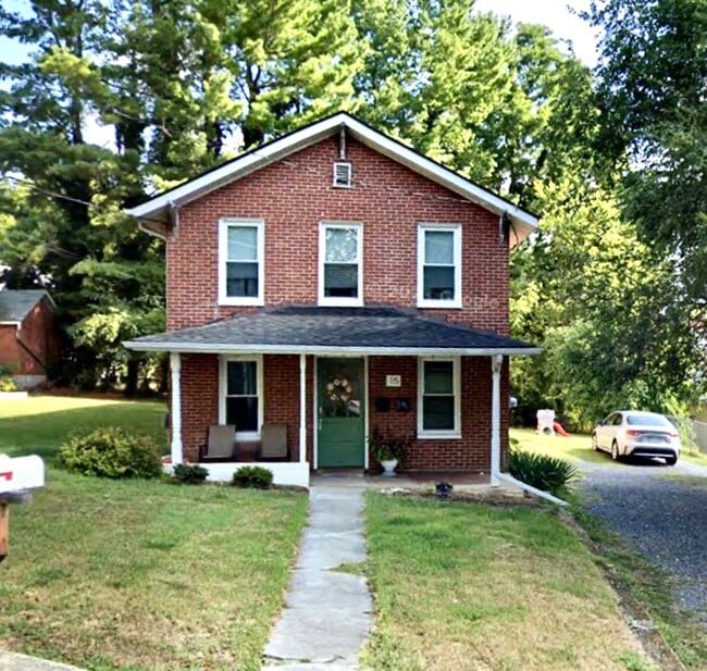 Building Photo - 15 Virginia Ave