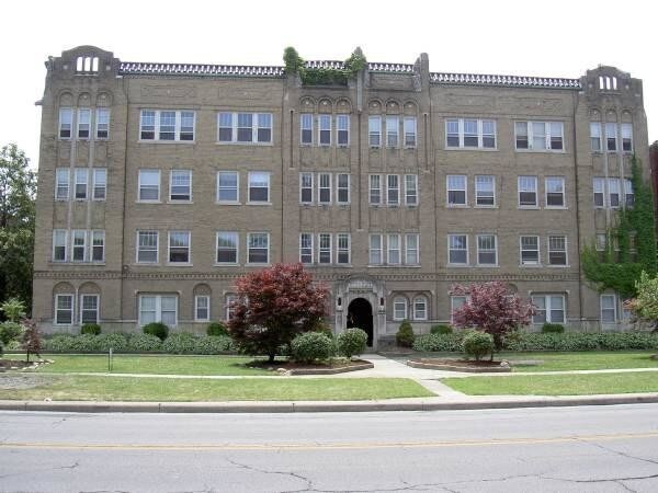 Lake Avenue, (North View) - 14901 Lake Ave