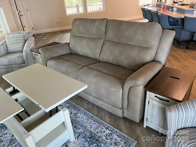 Photo - 4897 Kiser Island Rd