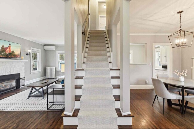 Photo - 4615 Zenith Ave S