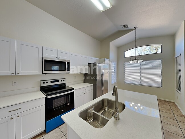 Photo - 2637 S 63rd Dr