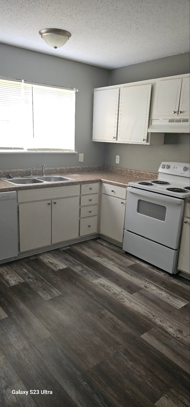 Photo - 1055 Morningside Dr