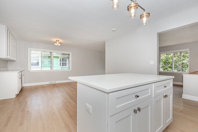 Photo - 29 Robin Hill Dr