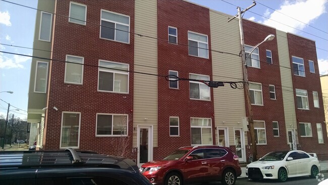 Building Photo - 916 N 19th St Unit 2 Rental