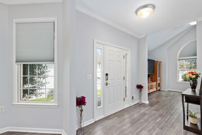 Photo - 33 Tallman Ln