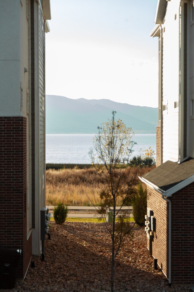 552 N 360 W Condo For Rent in Orem, UT