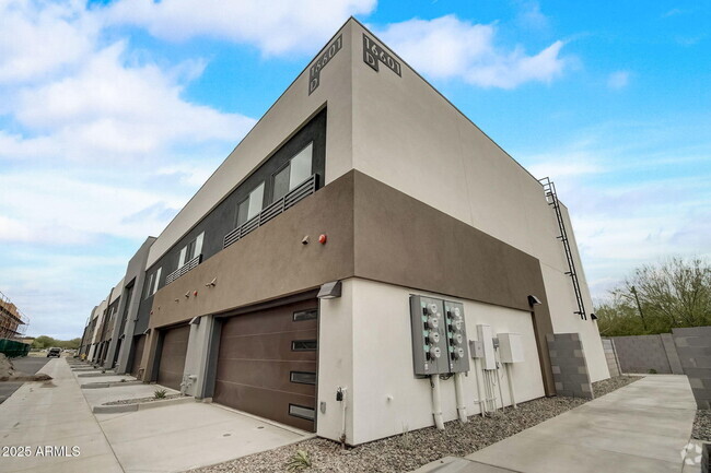Building Photo - 16601 N Parkview Pl Rental