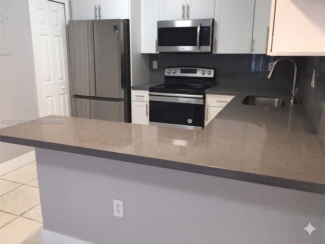 Photo - 8888 SW 131st Ct Unidad 406