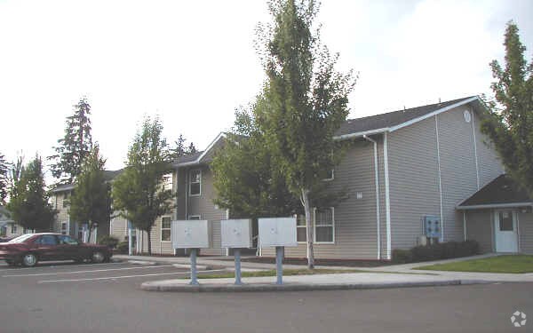 Pine Terrace Apartments - Pine Terrace Apartments