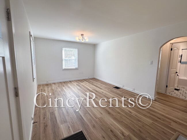 Photo - 6815 Sunray St