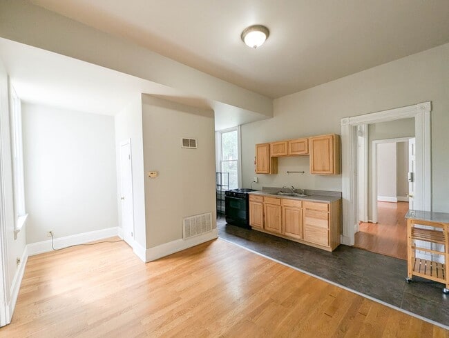 Photo - 26 Conklin St Unidad 2