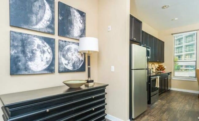 Photo - 1 bedroom in Houston TX 77027 Unit 1047