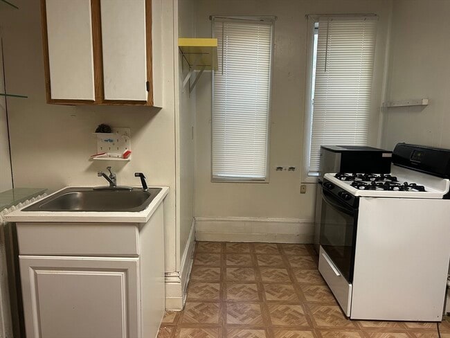 Photo - 14 Monument Sq Unit 2