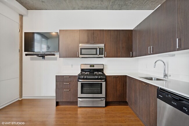 1345 S Wabash Ave