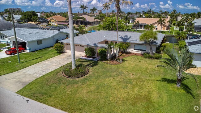 Building Photo - 5316 SW 8th Pl Rental