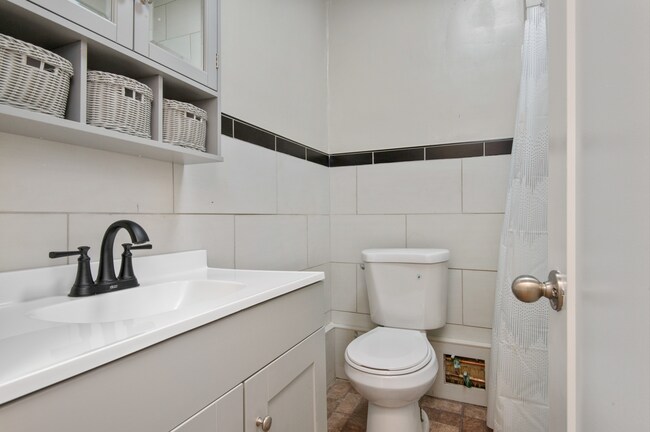 Photo - 975 N Washington St Unit 12
