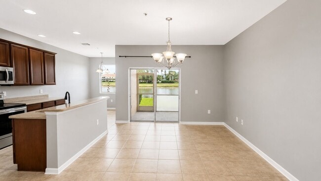 Photo - 3696 Parkridge Cir