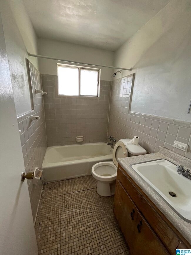 Photo - 7740 3rd Ave S