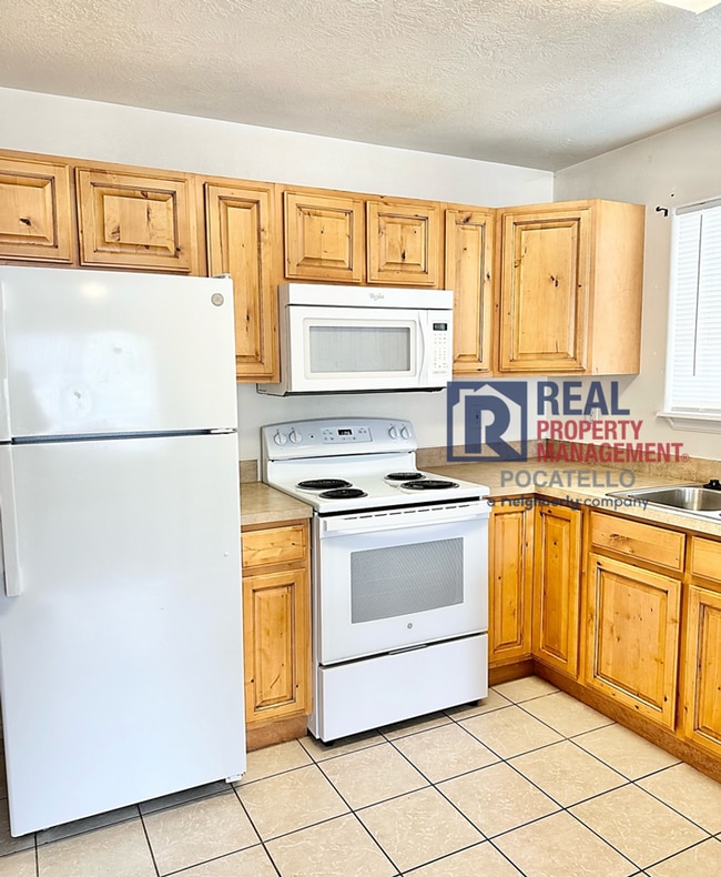 Photo - 4353 Opal Ave Unidad B